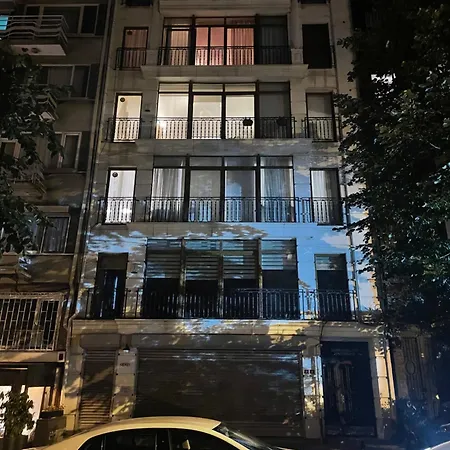Cihangir Spacious *